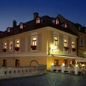 Offi Haz Guest house Eger